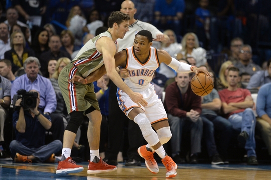 Russell Westbrook makes his move vs. Goran Dragic