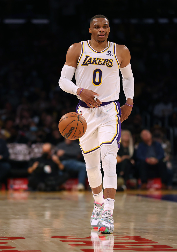 Westbrook subiendo el balón | Fuente: Getty Images