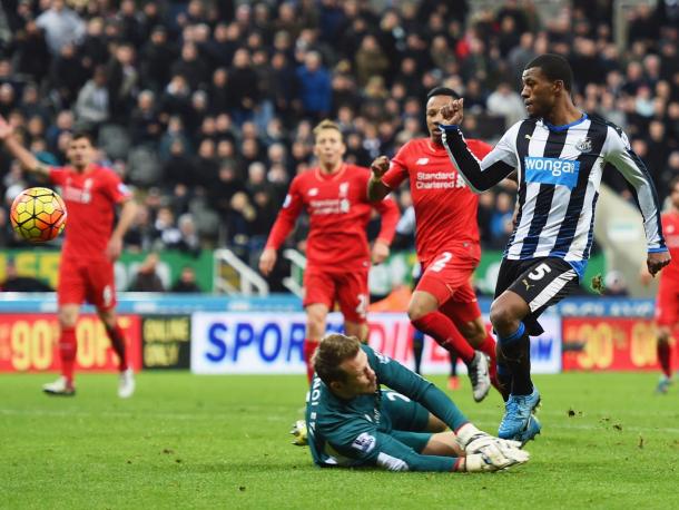 Wijnaldum scoring against Liverpool last season (photo; Getty Images)