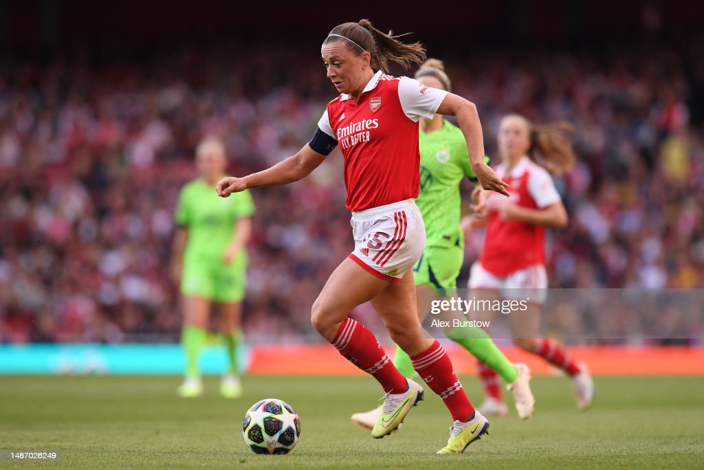 Katie McCabe of Arsenal runs with the ball during the UEFA Women's <strong><a  data-cke-saved-href='https://www.vavel.com/en/football/2023/05/05/womens-football/1145926-arsenal-1-0-leicester-city-maanum-curler-secures-points-as-arsenal-bounce-back.html' href='https://www.vavel.com/en/football/2023/05/05/womens-football/1145926-arsenal-1-0-leicester-city-maanum-curler-secures-points-as-arsenal-bounce-back.html'>Champions League</a></strong> semifinal 2nd leg match between Arsenal and VfL Wolfsburg at Emirates Stadium on May 01, 2023. (Photo by Alex Burstow/Arsenal FC via Getty Images)