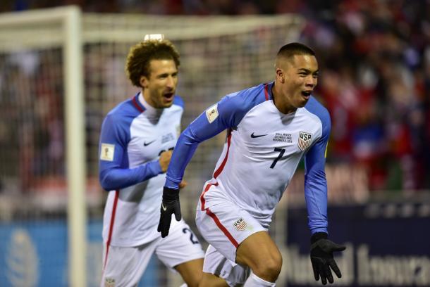 Bobby Wood scores USA goal. | Photo: US Soccer