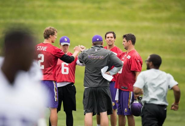 Bradford treina durante a semana; QB deverá ser o titular na Week 1 | Foto: Divulgação/Minnesota Vikings