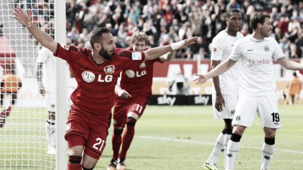Leverkusen goleia Hannover e assume a terceira posição da Bundesliga