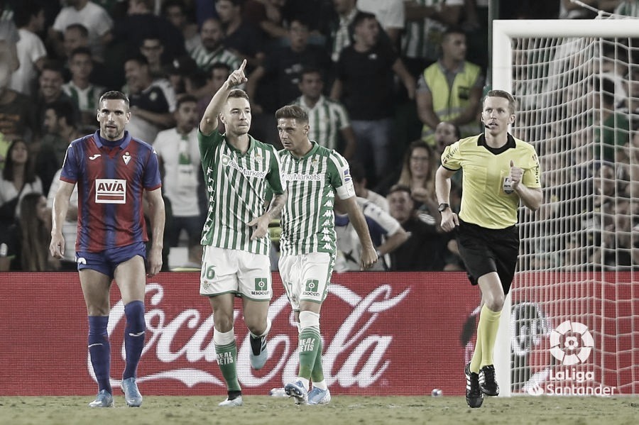 Los inicios béticos de Loren, el delantero que ya vestía desde pequeño la camiseta del Betis Los inicios béticos de Loren, el delantero que ya vestía desde pequeño la camiseta del Betis
