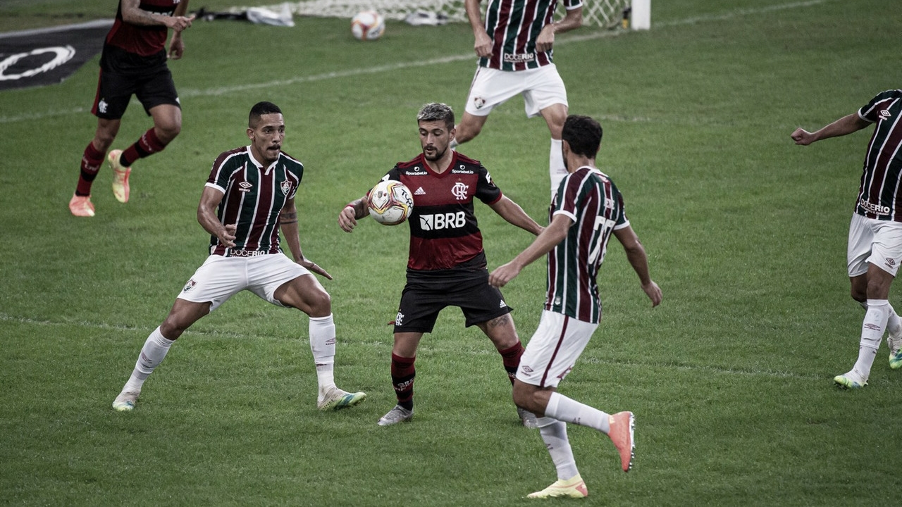 Fluminense ativo e dinâmico contra Flamengo cauteloso e oportunista Fluminense ativo e dinâmico contra Flamengo cauteloso e oportunista