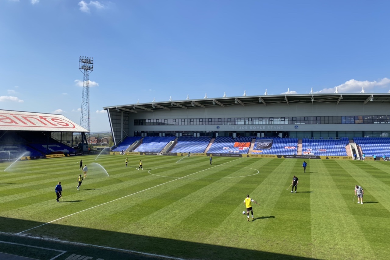 Oldham Athletic 1-2 Grimsby Town: Relegation battle gets more interesting