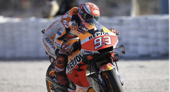 Traca final para Márquez en Valencia y abrazos emotivos para Jorge Lorenzo en su último GP Traca final para Márquez en Valencia y abrazos emotivos para Jorge Lorenzo en su último GP