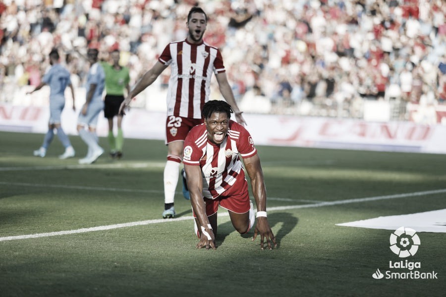 El Almería puntúa, pero no convence El Almería puntúa, pero no convence