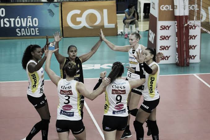 Em clássico eletrizante, Dentil/Praia Clube vence Itambé/Minas Em clássico eletrizante, Dentil/Praia Clube vence Itambé/Minas