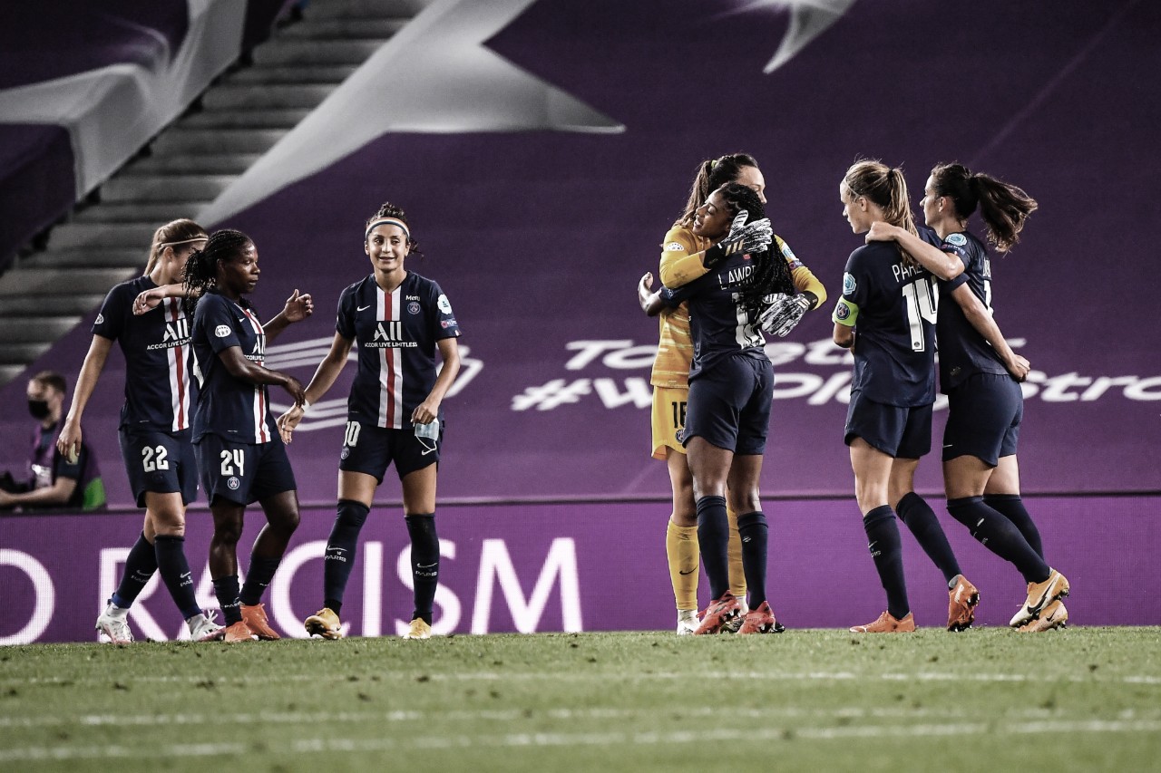Atacante Bachmann garante que PSG vai 'dar tudo' em reencontro com Lyon na Champions Feminina