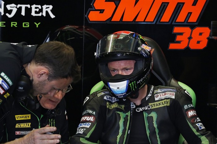 MotoGP: infortunio per Smith, salterà due gare. Al suo posto Lowes