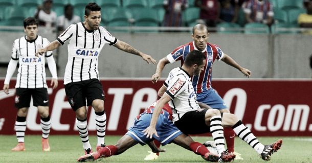 Corinthians perde para o Bahia, mas está classificado para as oitavas de final