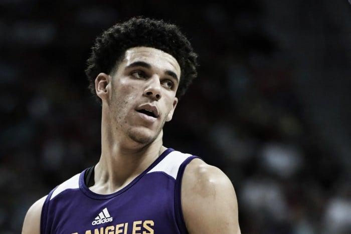 Los Angeles Lakers and LA Clippers Battle to Open NBA Season