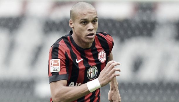 Eintracht Frankfurt defender signs for a further three years