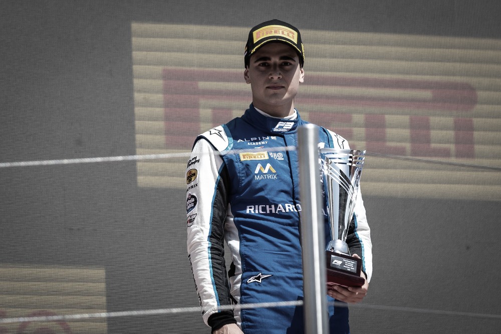 Fórmula 3: Em Barcelona, Caio Collet conquista primeiro pódio da temporada