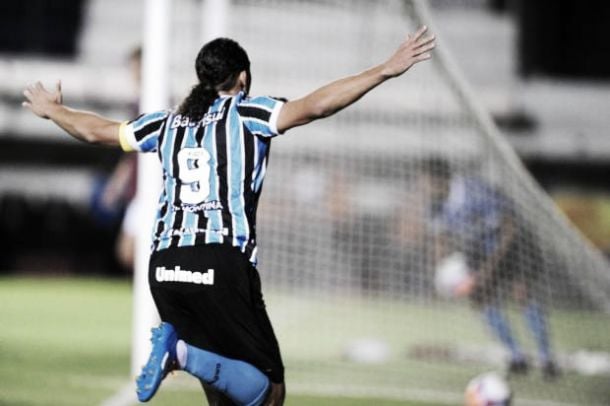 Em jogo movimentado, Grêmio vence o Caxias no Centenário