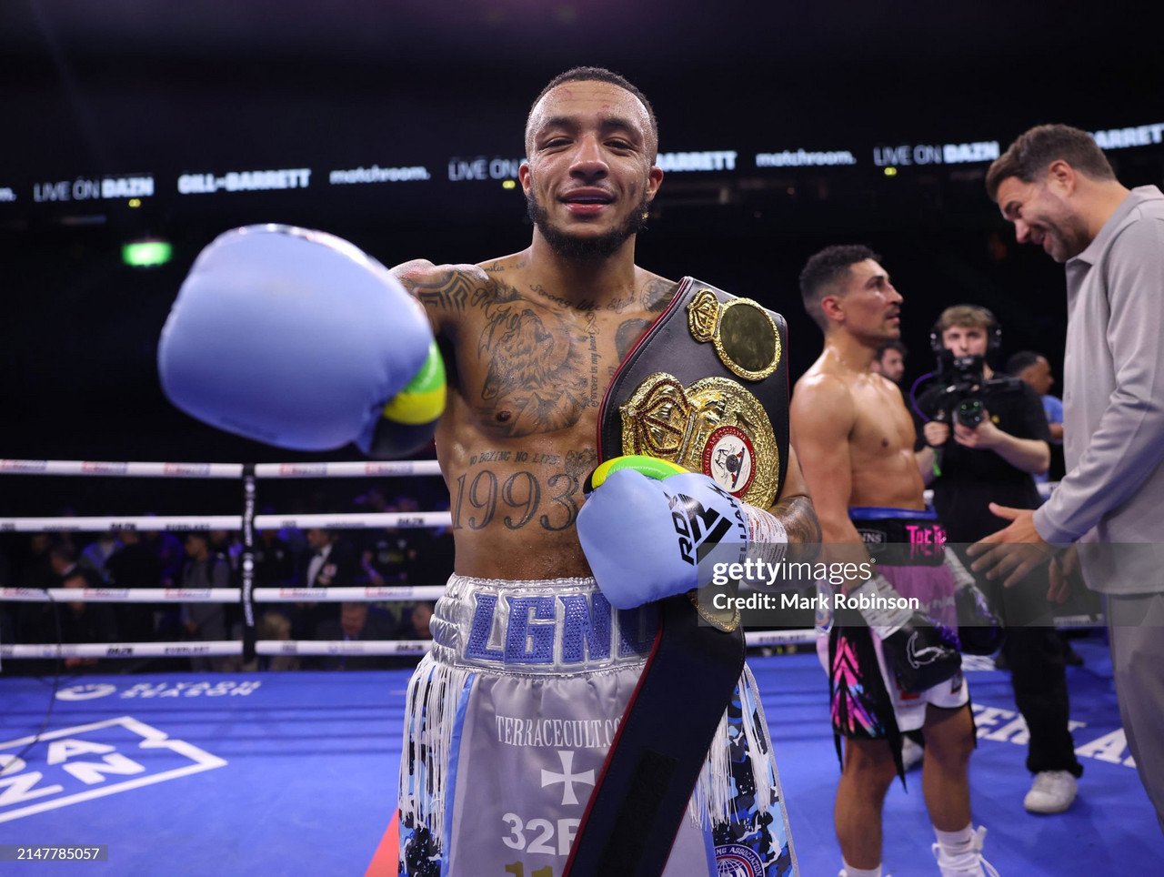 Zelfa Barrett stops Jordan Gill to close in on world title shot