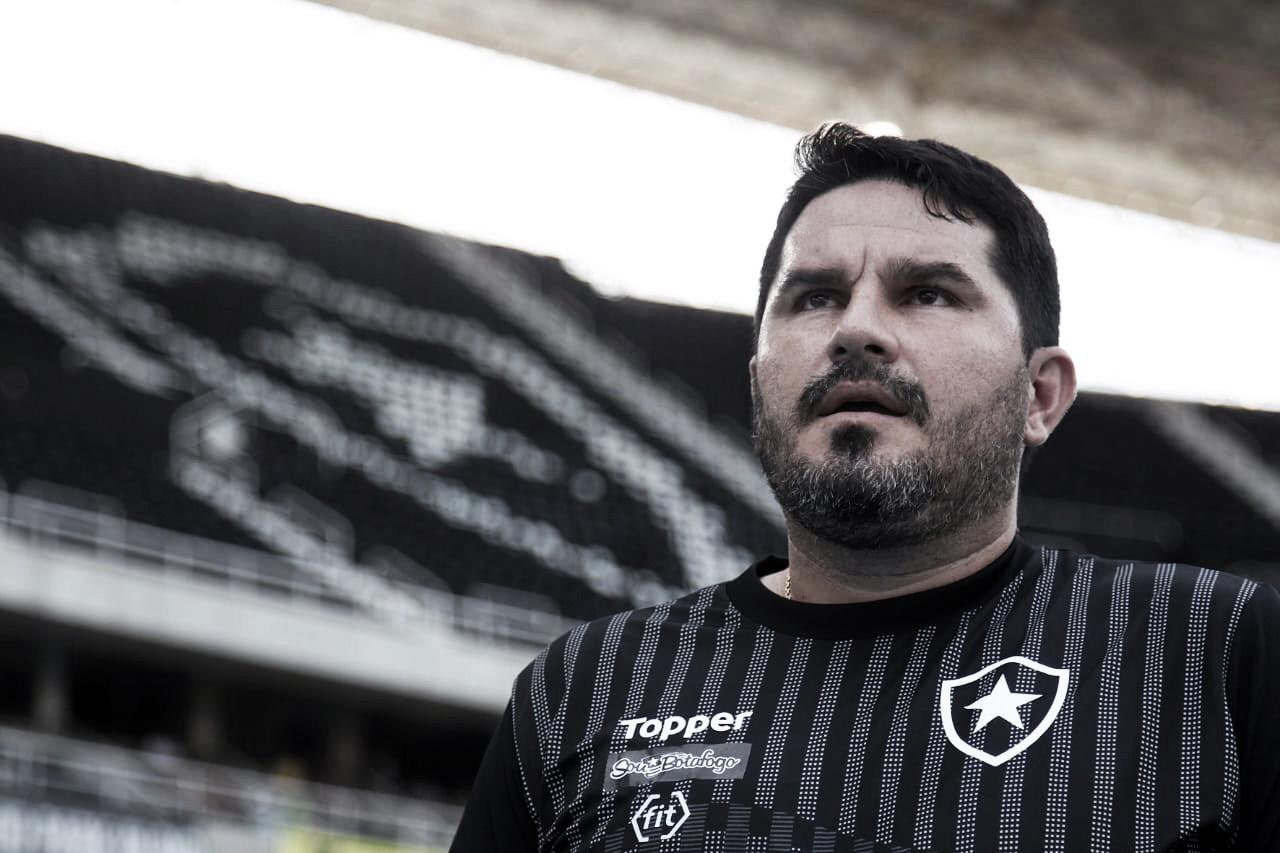 Após primeira derrota em casa, Barroca reconhece domínio do Grêmio:"Controlaram bem o jogo" Após primeira derrota em casa, Barroca reconhece domínio do Grêmio:"Controlaram bem o jogo"
