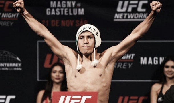 Enrique Barzola se convierte en el primer peruano en la categoría peso ligero de UFC