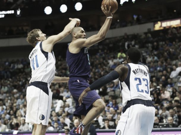 Nba, Denver sorpresa da Utah. Altra sconfitta per i Mavs