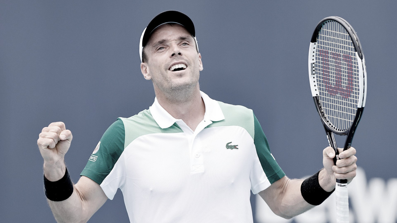 Bautista Agut y Sinner avanzan a las semifinales en Miami Bautista Agut y Sinner avanzan a las semifinales en Miami