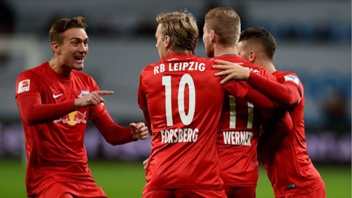 Bundesliga - Il Lipsia vola in testa e sogna, il Bortmund batte il Bayern