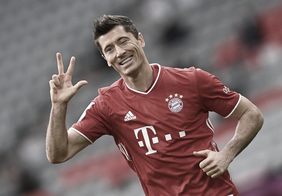 Lewandowski marca hat-trick, e Bayern goleia Frankfurt para assumir vice-liderança Lewandowski marca hat-trick, e Bayern goleia Frankfurt para assumir vice-liderança