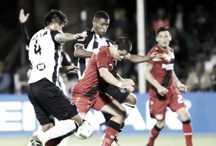 Com gol de Chicharito, Bayer Leverkusen vence Atlético-MG pela Flórida Cup