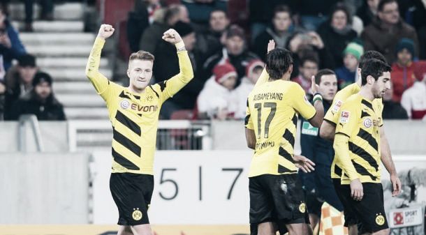 Dortmund bate Stuttgart e se afasta do Z-3 da Bundesliga
