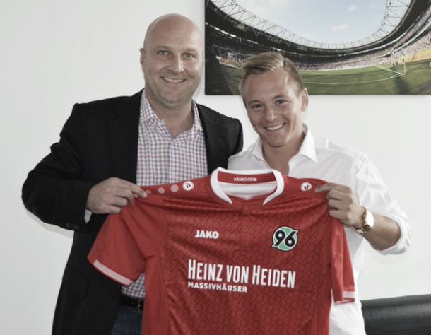 Uffe Bech makes Hannover switch