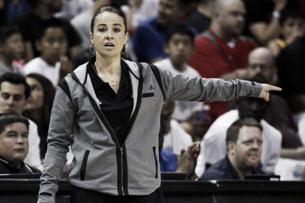 Nba, i San Antonio Spurs di coach Becky Hammon vincono la Summer League 2015