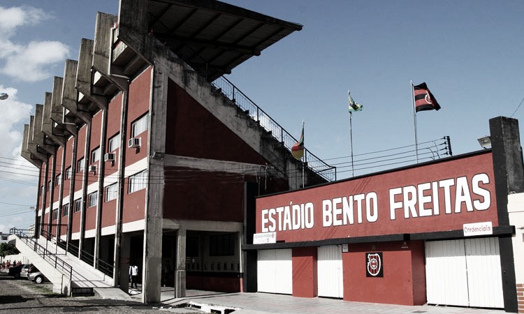 Após nove anos, Brasil de Pelotas e Chapecoense se reencontram no Bento Freitas Após nove anos, Brasil de Pelotas e Chapecoense se reencontram no Bento Freitas