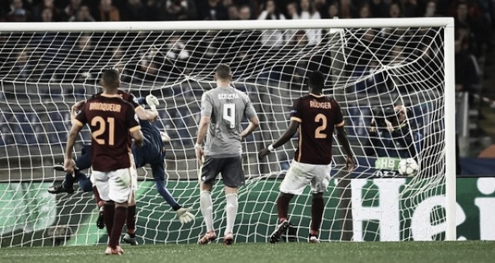Real ease past Roma to reach the last 8.