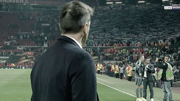 La sombra se hace cada vez más grande La sombra se hace cada vez más grande