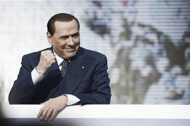 Berlusconi: "Closing con Bee entro Natale. Ho fiducia assoluta in Mihajlovic"