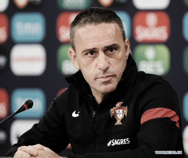 Paulo Bento: «Aconteça o que acontecer, não me demito» Paulo Bento: «Aconteça o que acontecer, não me demito»