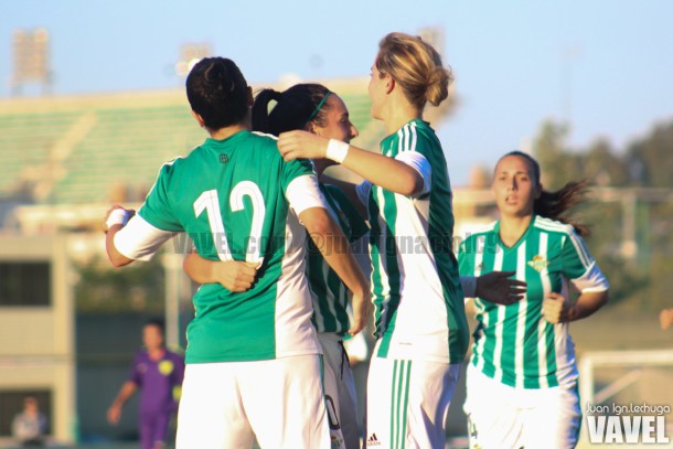 Fotos e imágenes del Betis Féminas 2-0 Málaga Femenino, jornada 9 de 2ª División