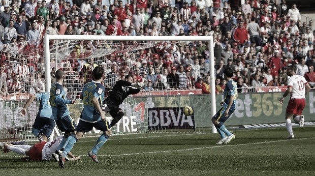 Resumen de Almería vs Sevilla en la Copa del Rey (0-1) Resumen de Almería vs Sevilla en la Copa del Rey (0-1)