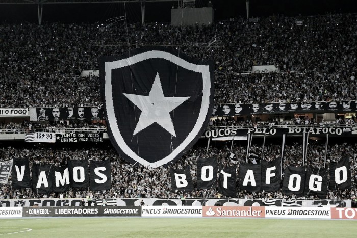 Conexão entre Botafogo e torcida tem feito a diferença no Nilton Santos em 2017