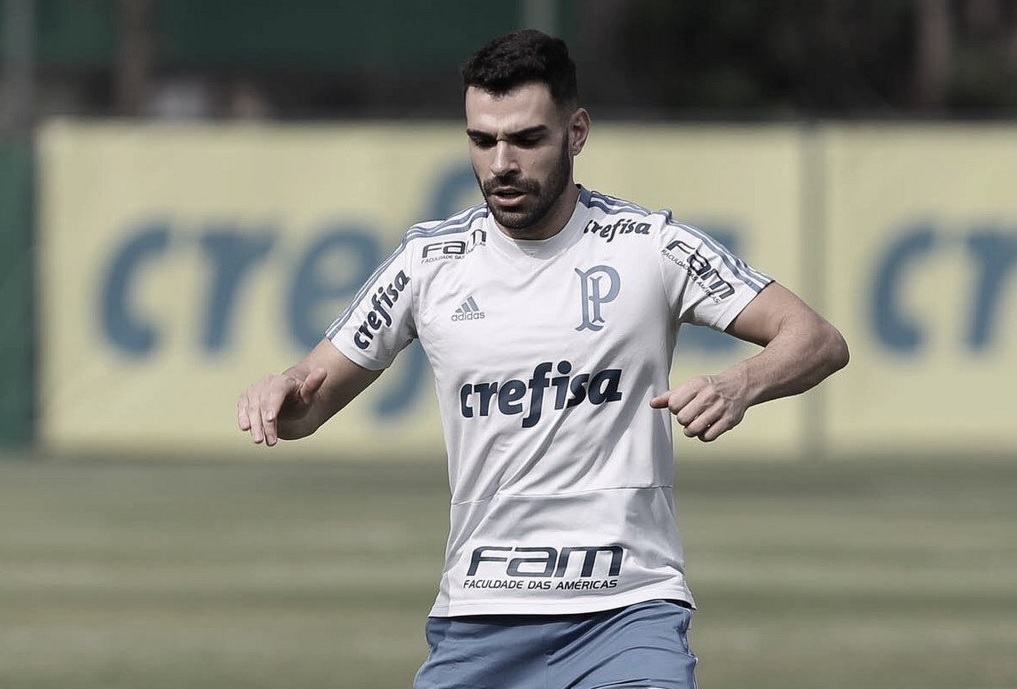 Bruno Henrique prega cautela no Palmeiras: ''Não podemos ficar em cima da vantagem'' Bruno Henrique prega cautela no Palmeiras: ''Não podemos ficar em cima da vantagem''