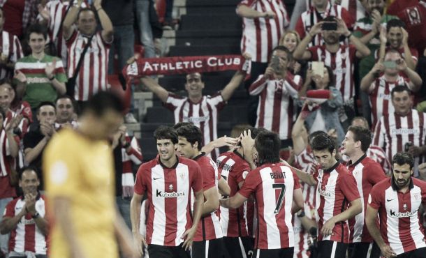 Athletic Bilbao 4-0 Barcelona: Bilbao shock treble winners in first leg of Supercopa