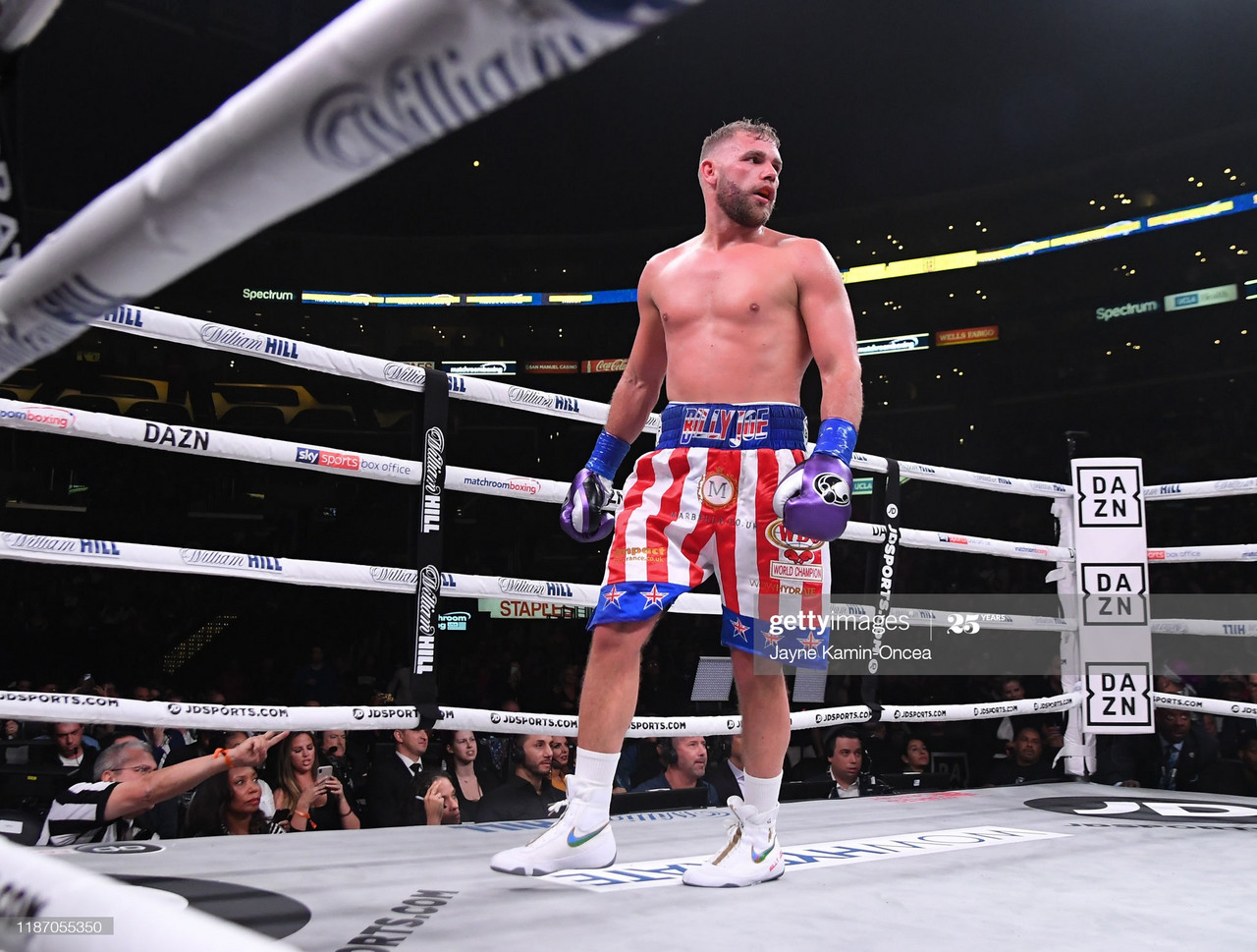 Saunders defends WBO title with comfortable points win over Murray