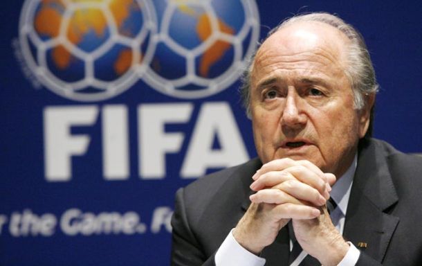 Joseph Blatter renuncia como presidente de la FIFA
