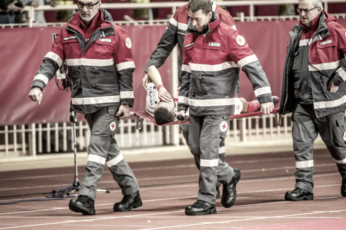 Monaco confirma lesão nos ligamentos do joelho de Boschilla e não define retorno aos gramados