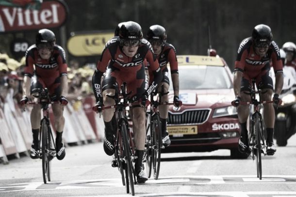 Tour de France, alla Bmc la cronosquadre di Plumelec. Nibali perde altri 34 secondi da Froome