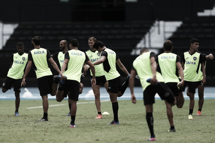 Em estreia na fase de grupos da Libertadores, Botafogo enfrenta Estudiantes fora de ritmo
