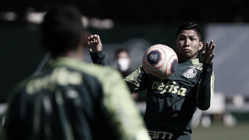 Rony consegue efeito suspensivo e reforça Palmeiras no clássico contra Corinthians Rony consegue efeito suspensivo e reforça Palmeiras no clássico contra Corinthians