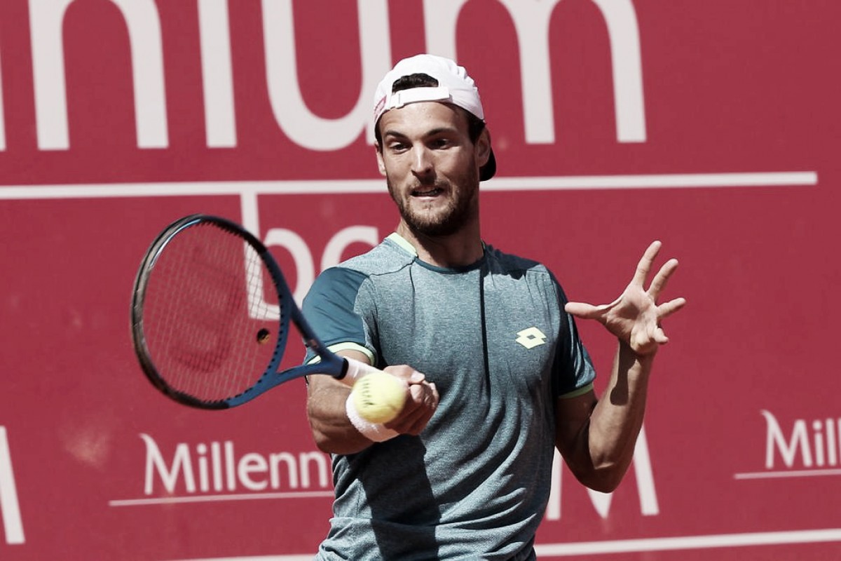 ATP Estoril: João Sousa battles past Daniil Medvedev ATP Estoril: João Sousa battles past Daniil Medvedev