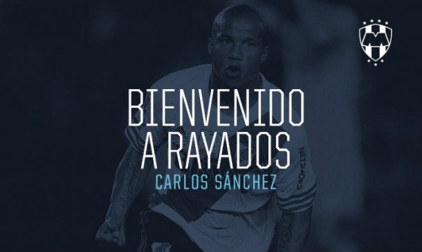 Monterrey confirma a Carlos Sánchez; firma por tres años