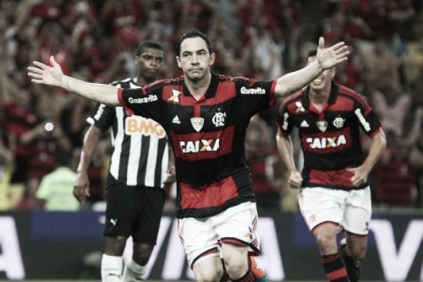 Flamengo vence Atlético-MG no Rio e abre vantagem na disputa pela final